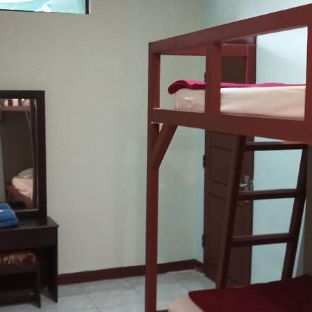 New Kami Homestay Banyuwangi  Exteriér fotografie
